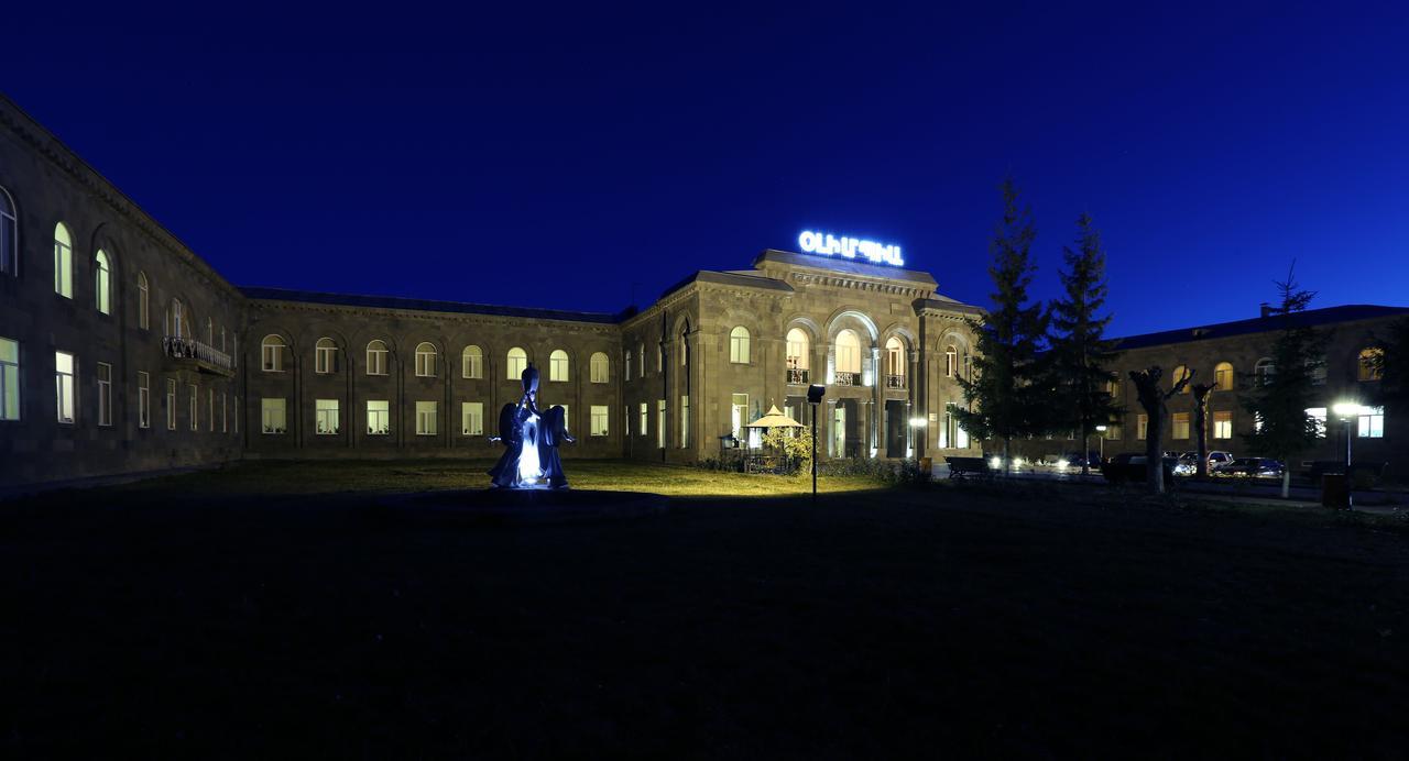 Готель Jermuk Olympia Sanatorium Екстер'єр фото
