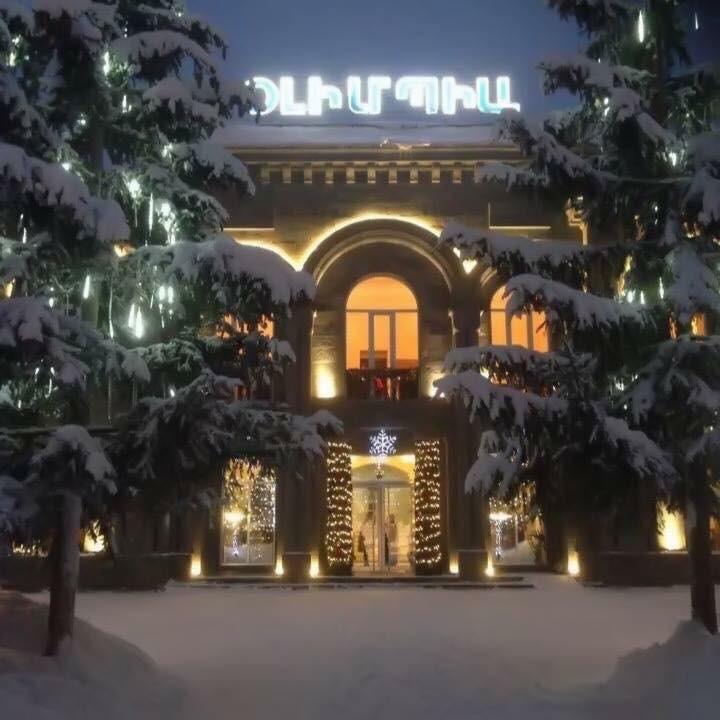 Готель Jermuk Olympia Sanatorium Екстер'єр фото